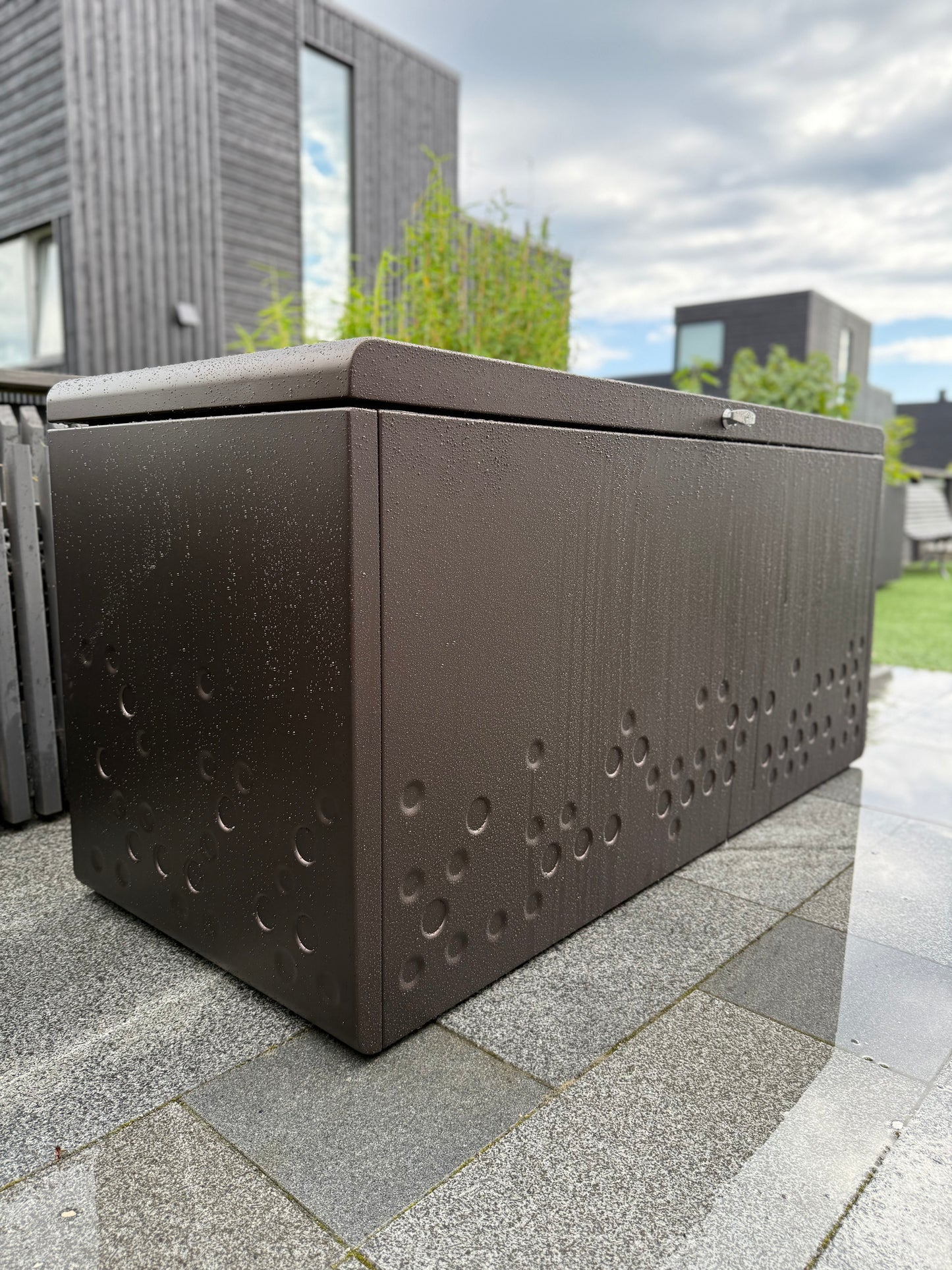 Outdoor Storage Box - Bronze Aluminum